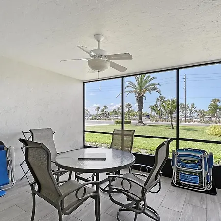 Crescent Royale 110 Vila